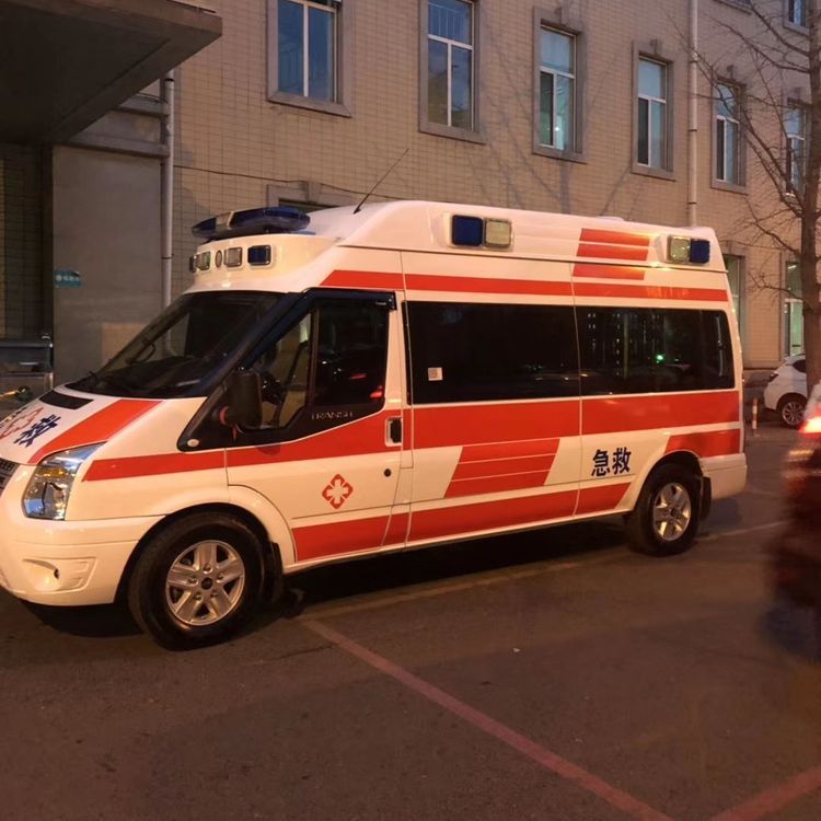 柳北夜间租赁救护车护送病人转院：安全转运的 8 大核心注意事项